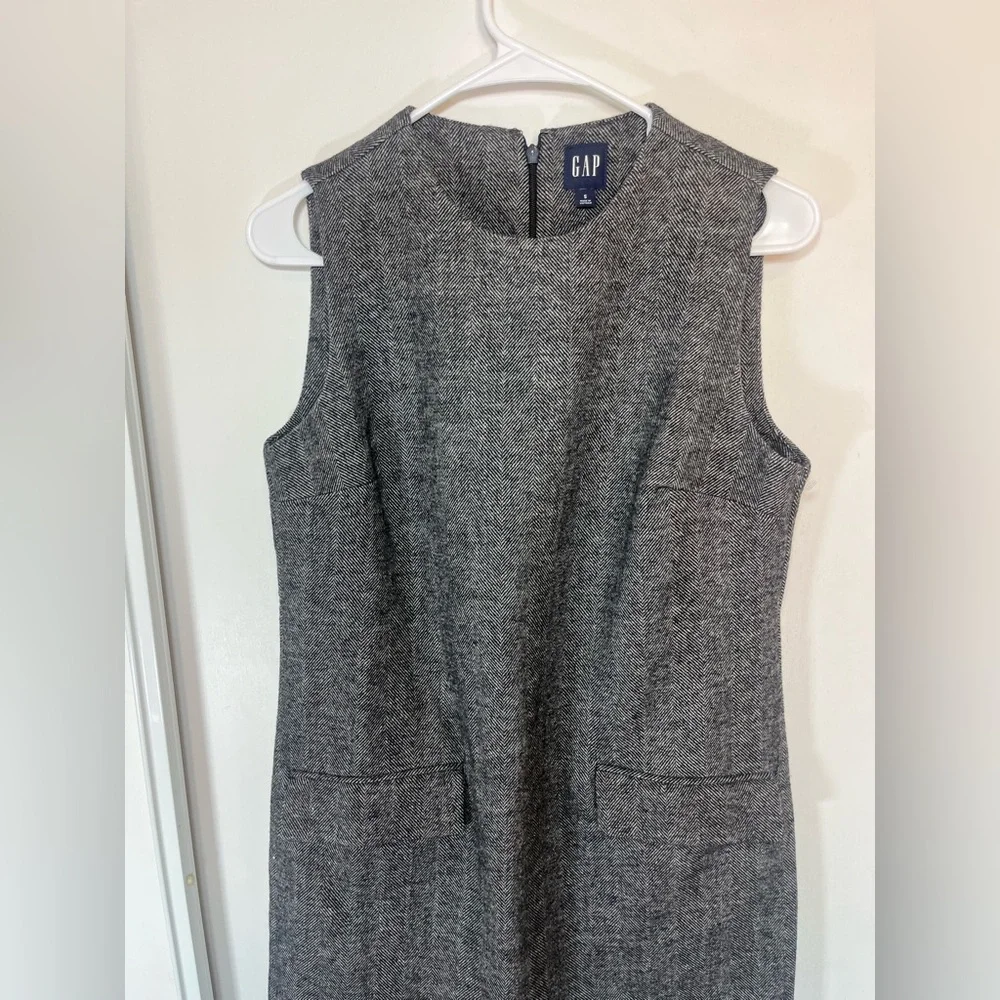 Gap Wool Blend Shift‎ Dress Gray Knee Length Side Pockets Sleeveless Size Small